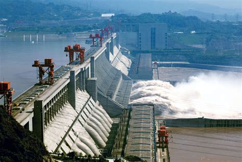 how many dams are there in china